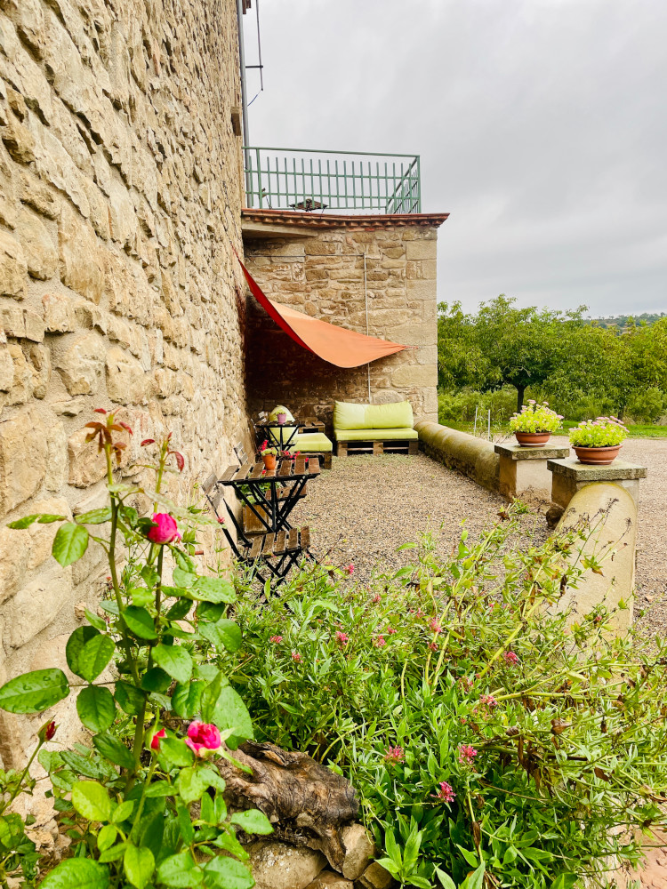 Jardí, tina i terrassa del quarto nou