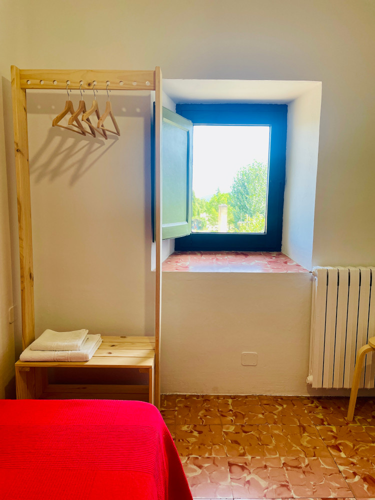 Quarto del pastor, finestra al jardí